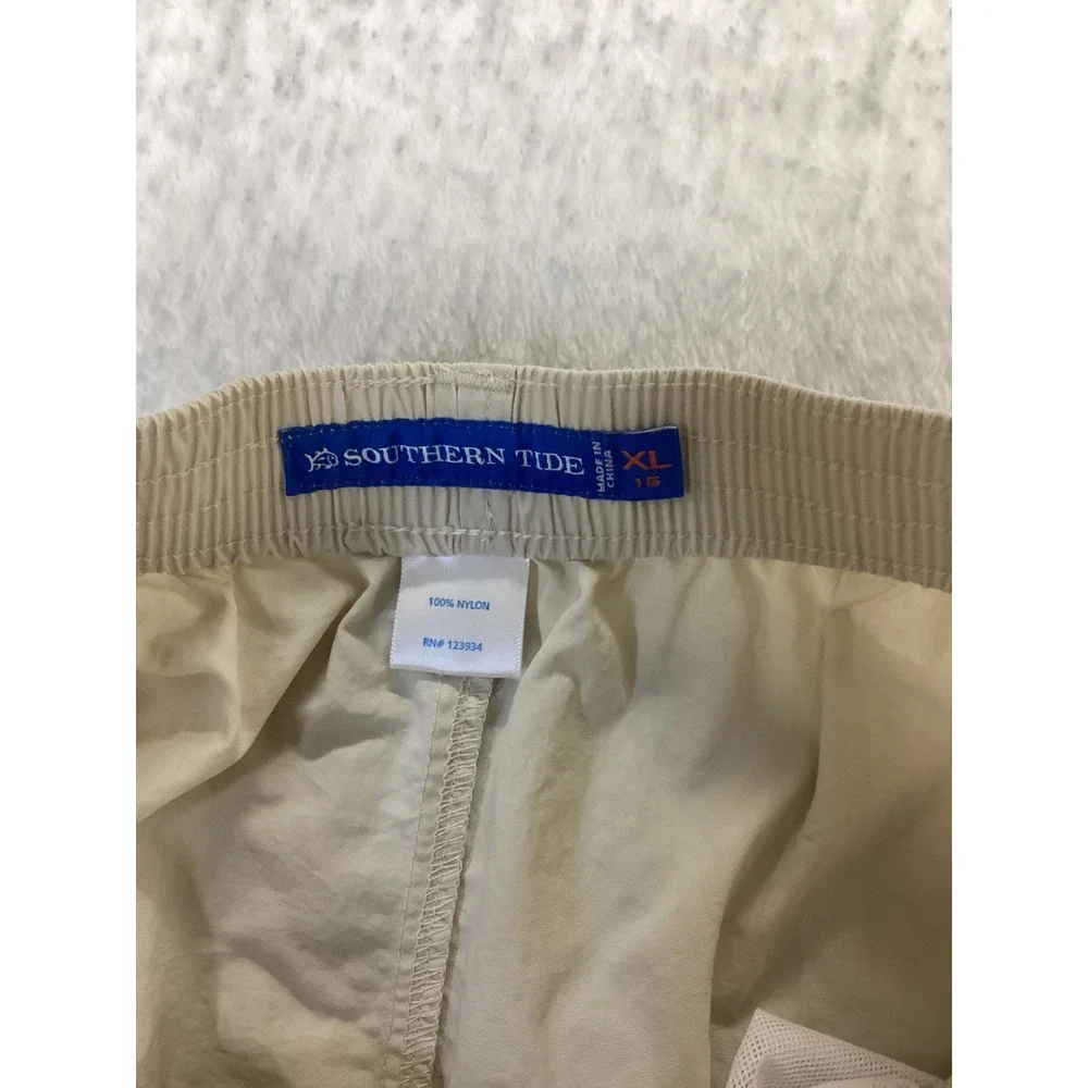 Southern Tide Boys XL 16 T3 Tide to Trail Shorts Khaki Tan Nylon Active Outdoor